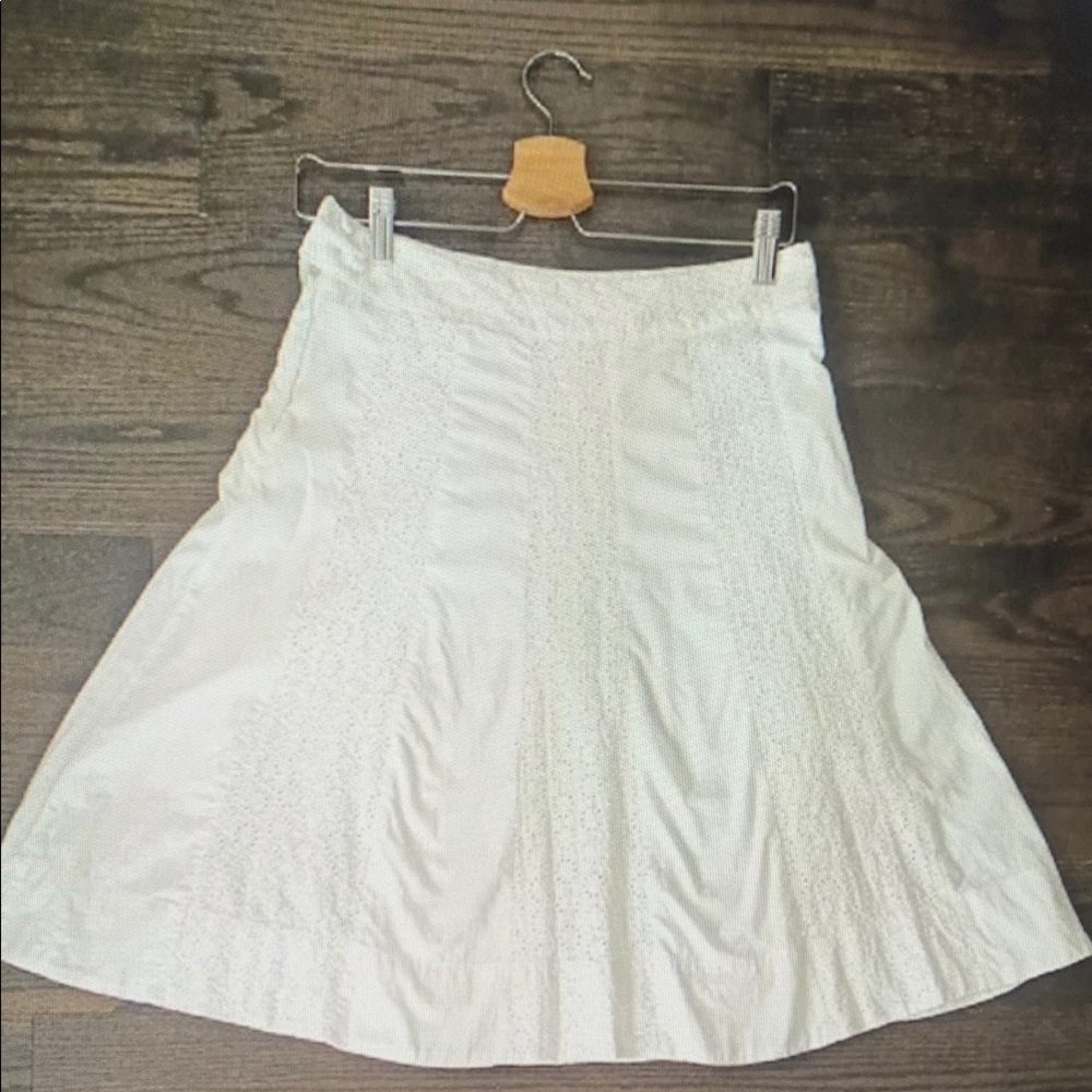 Elegant White Women's Skirt